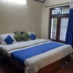 Hotel Chinar Lake View Nainital - 100 Meter From Mall Road - Hygiene, Lake View & Spacious Room