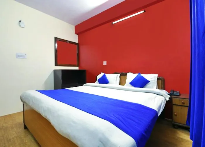 Hotel Chinar Lake View Nainital - 100 Meter From Mall Road - Hygiene, Lake View & Spacious Room