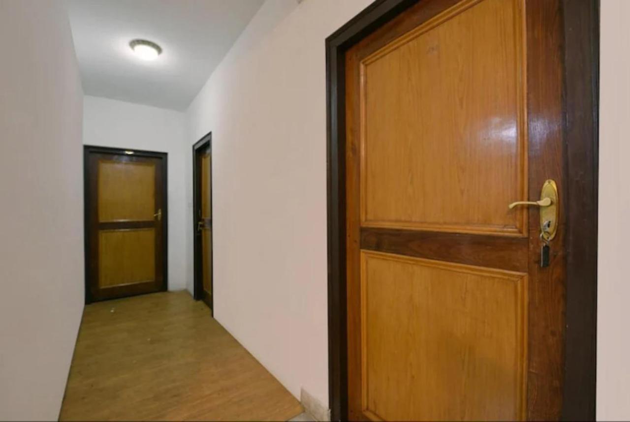 Hotel Goroomgo Chinar: Lakeside Retreat On Nainital's Mall Road Nainital