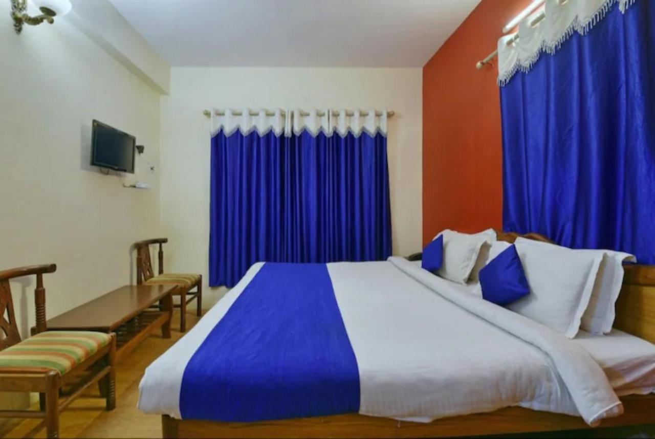 Goroomgo Chinar: Lakeside Retreat On Nainital's Mall Road Hotel
