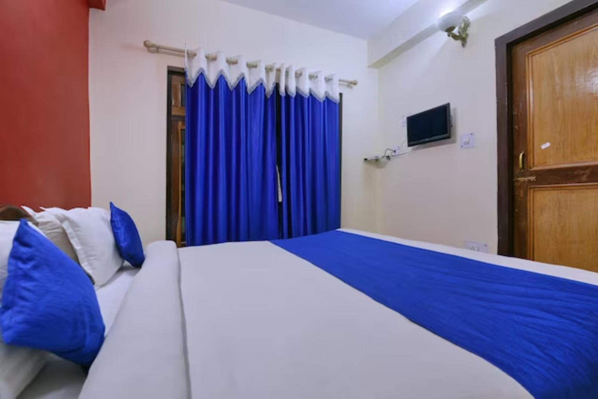 Goroomgo Chinar: Lakeside Retreat On Nainital's Mall Road 3* Nainital