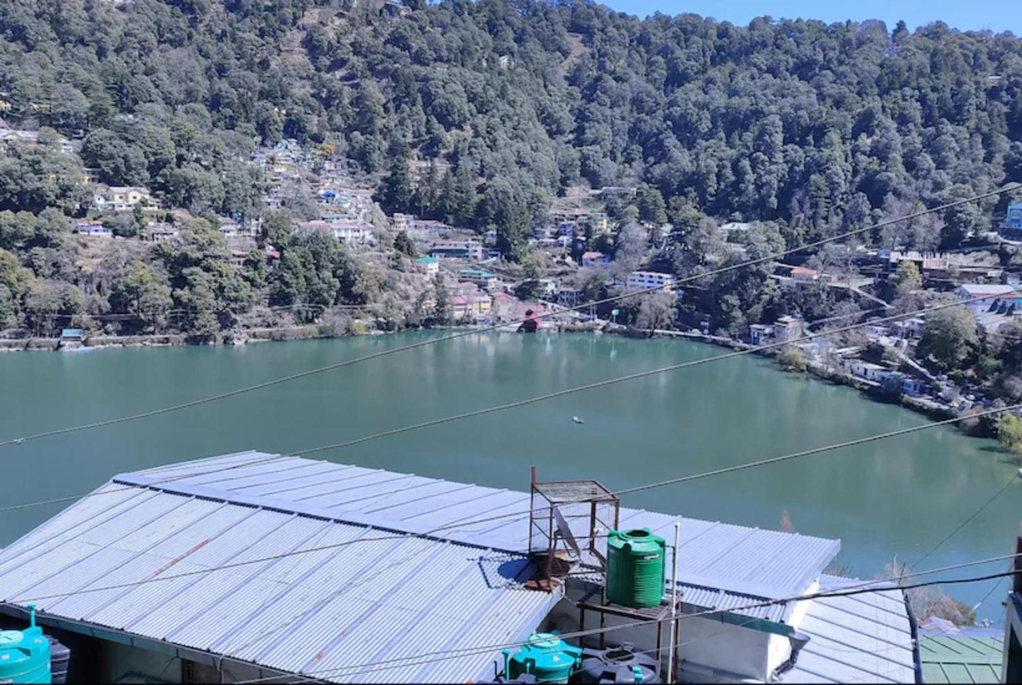 Hotel Goroomgo Chinar: Lakeside Retreat On Nainital's Mall Road
